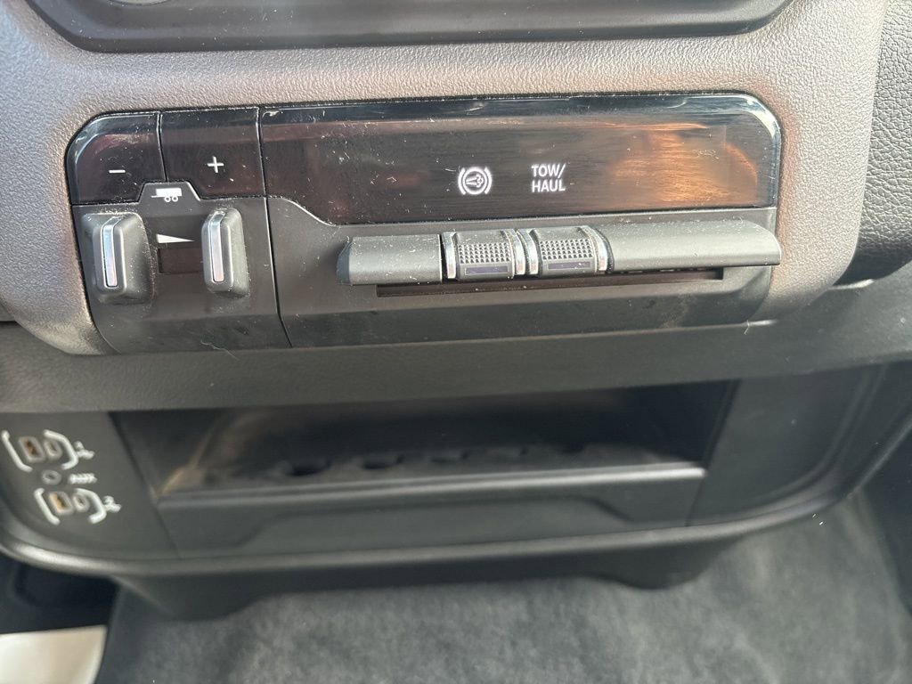 Used 2023 RAM 2500 Big Horn w/ Level 1 Equipment Group image 37