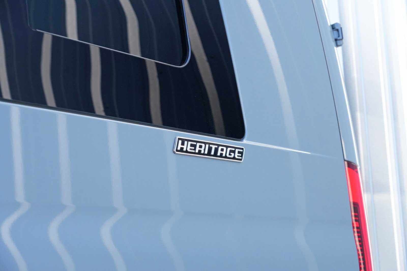 Used 2023 Mercedes-Benz Sprinter 3500 w/ Parking Package image 95