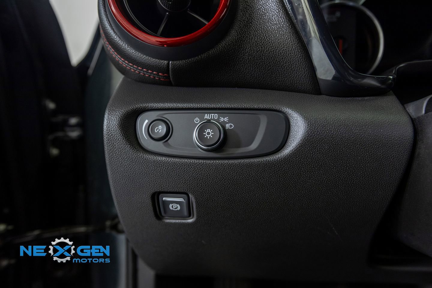 Used 2019 Chevrolet Blazer RS image 13