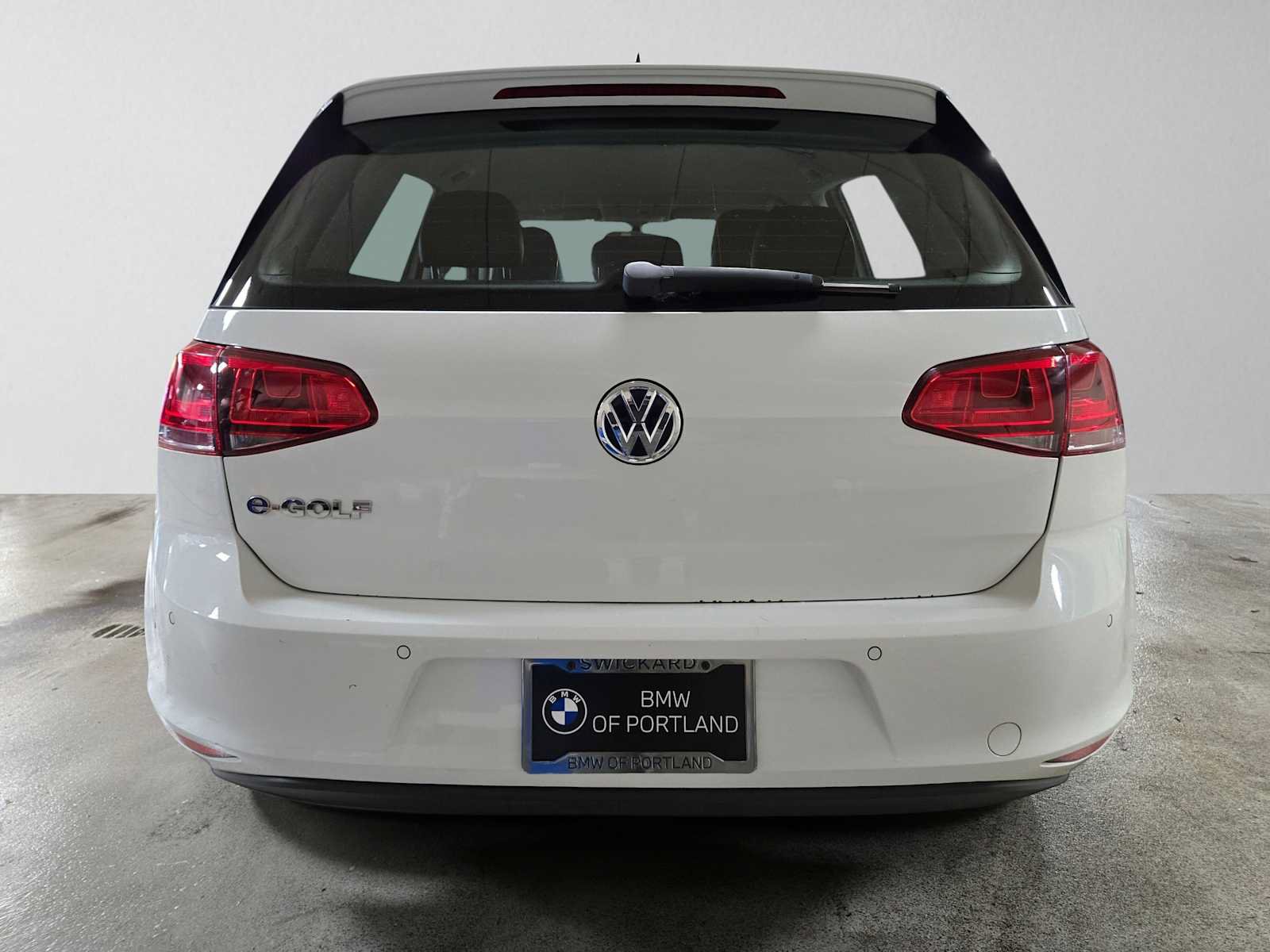 Used 2015 Volkswagen e-Golf SEL Premium FWD image 4