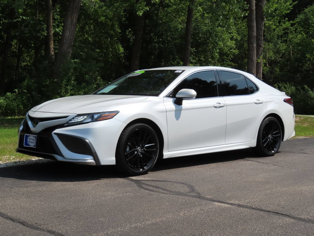 Used 2021 Toyota Camry XSE FWD image 27