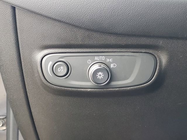 Used 2020 Chevrolet Equinox LT image 15