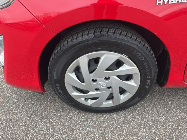 Used 2015 Toyota Prius C Two image 28