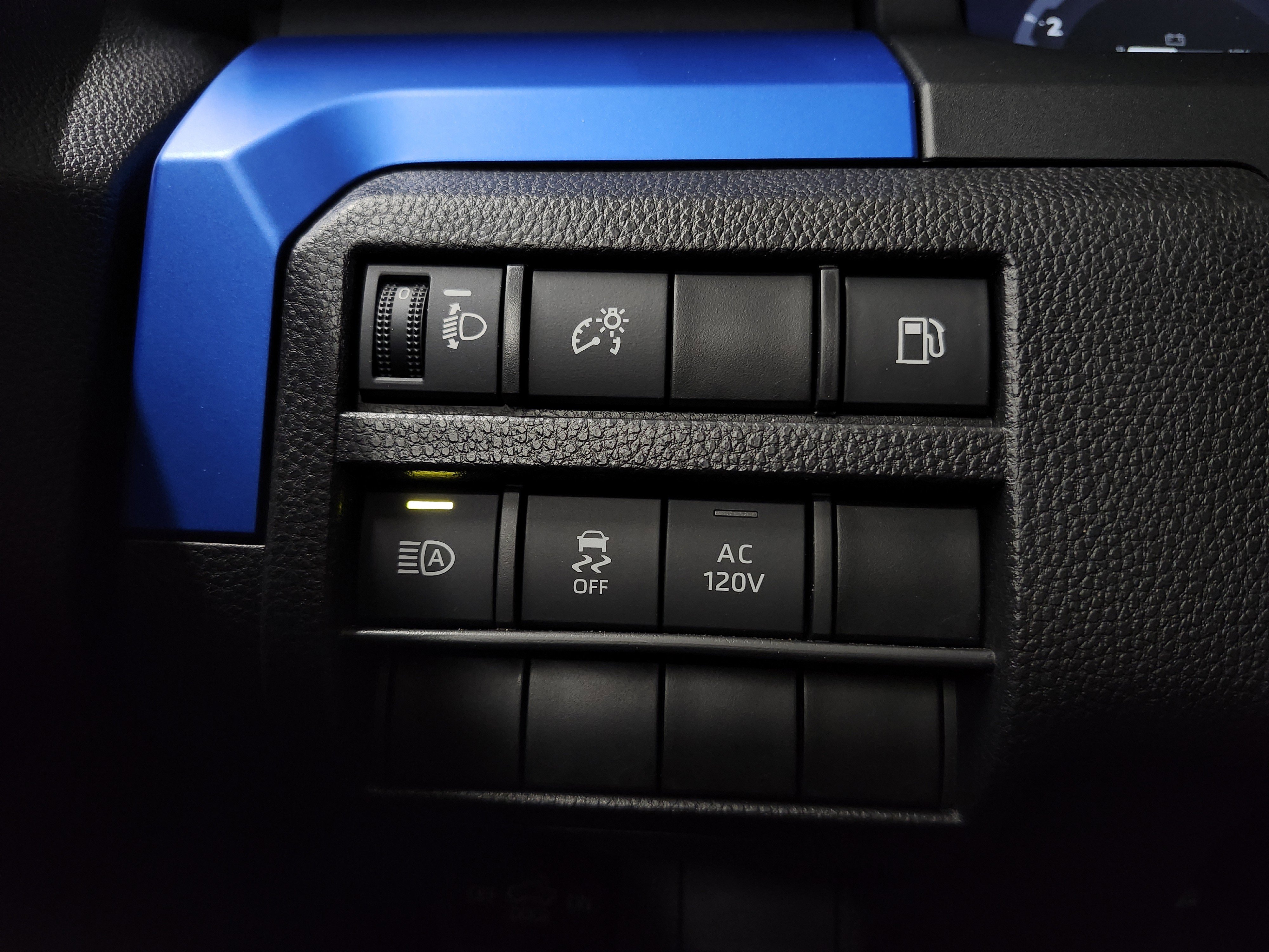 Used 2024 Toyota Tacoma TRD Sport image 11