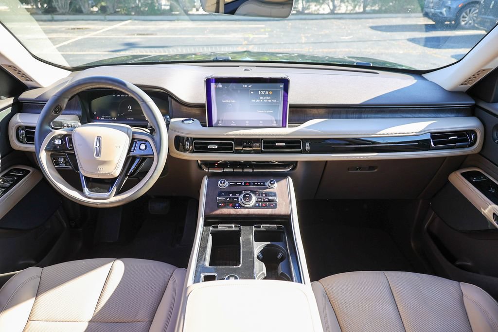 Used 2020 Lincoln Aviator Reserve w/ Elements Package Plus RWD image 6