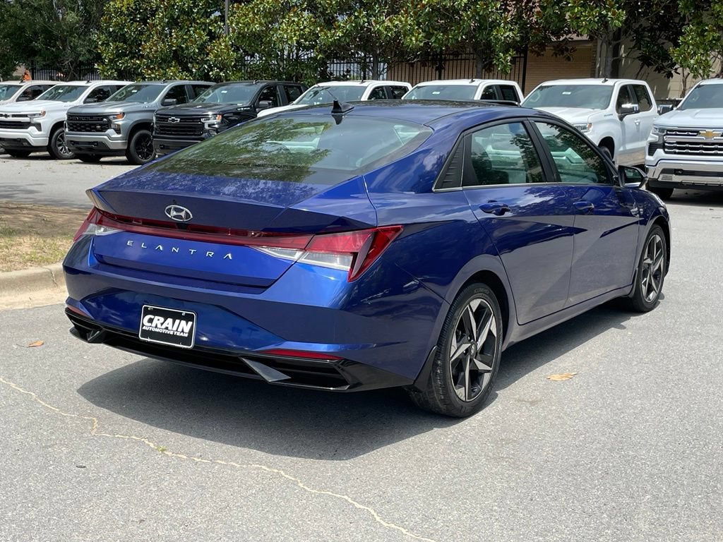 Used 2022 Hyundai Elantra SEL w/ Convenience + Premium Package FWD image 7