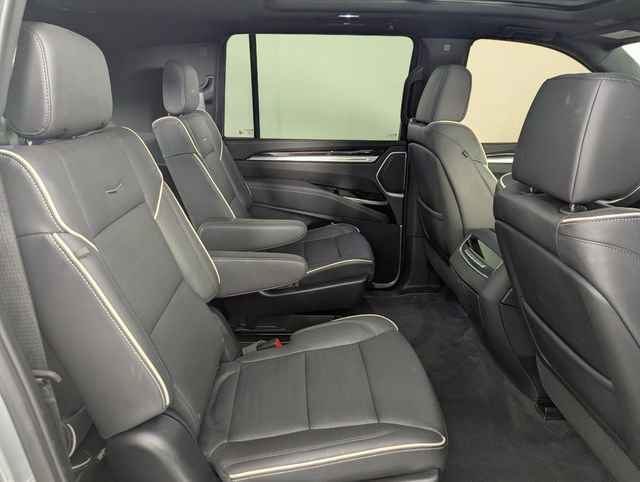 Used 2025 Cadillac Escalade ESV Premium Luxury w/ Touring Package AWD/4WD image 27