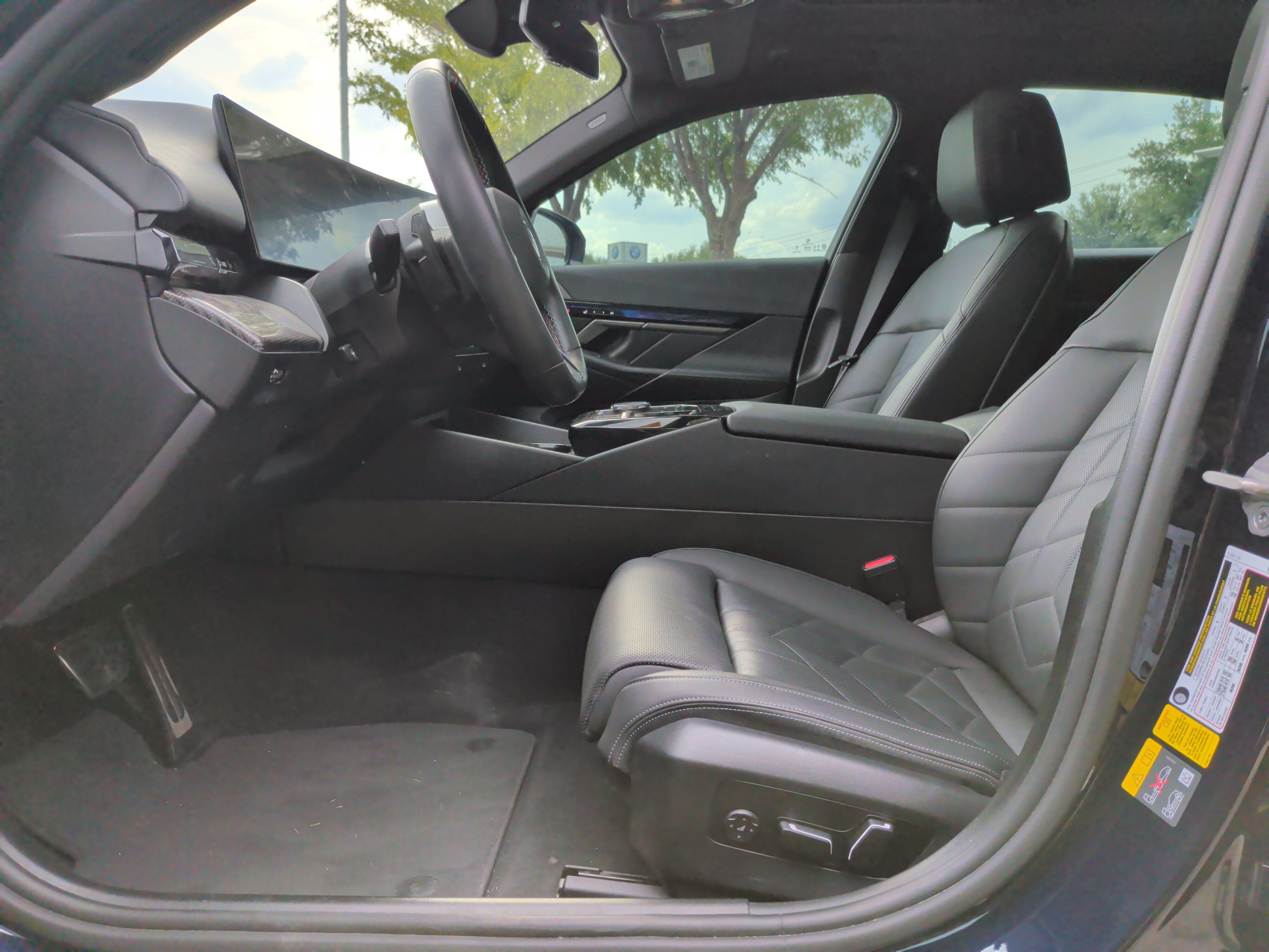 Used 2024 BMW i5 M60 w/ Premium Package AWD/4WD image 16