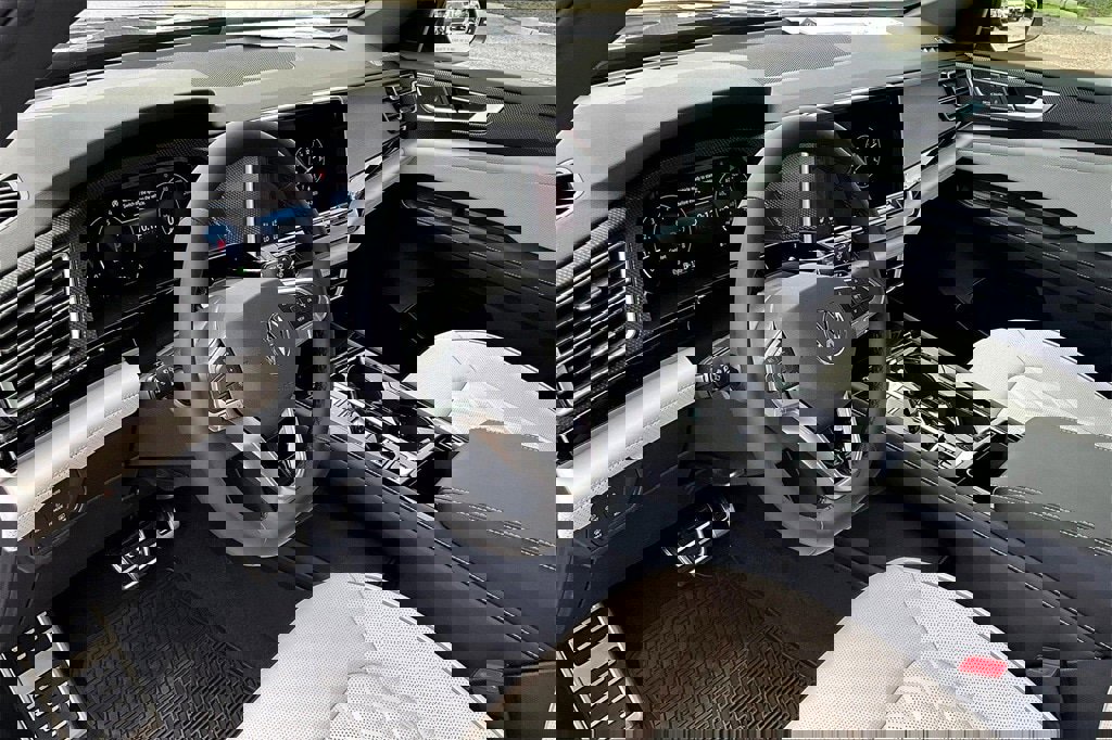 New 2026 Volkswagen Atlas Cross Sport SEL Premium R-Line image 14