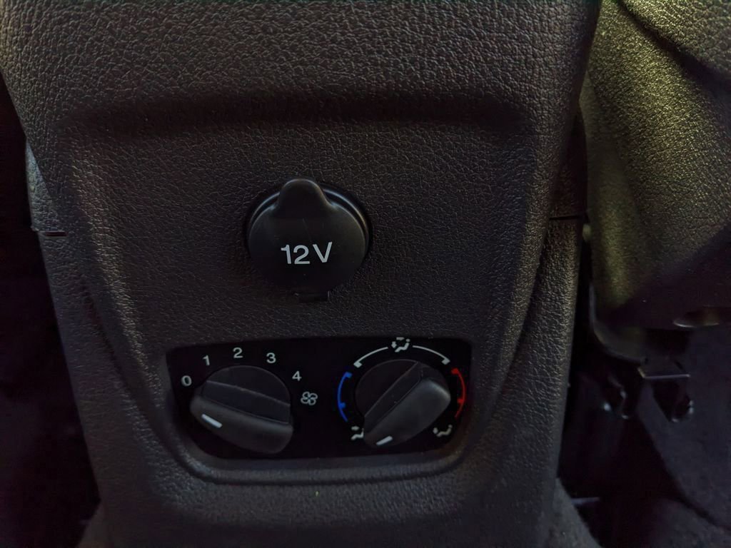 Used 2015 Ford Transit Connect XLT FWD image 18
