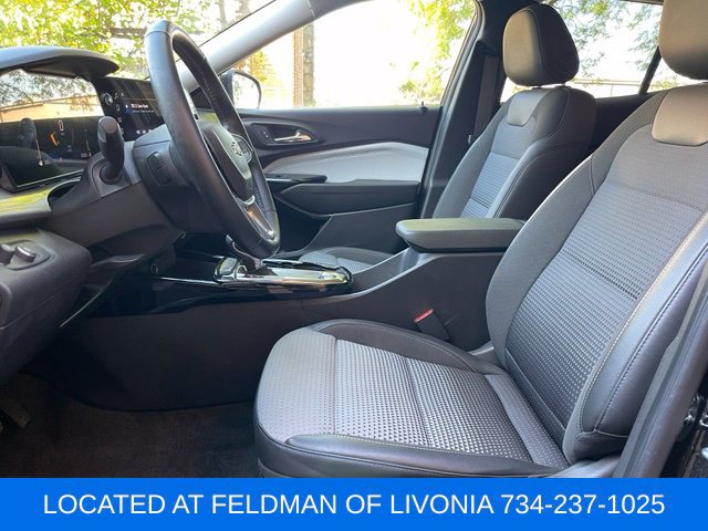 Certified 2024 Chevrolet Trax LT w/ Driver Confidence Package FWD image 18