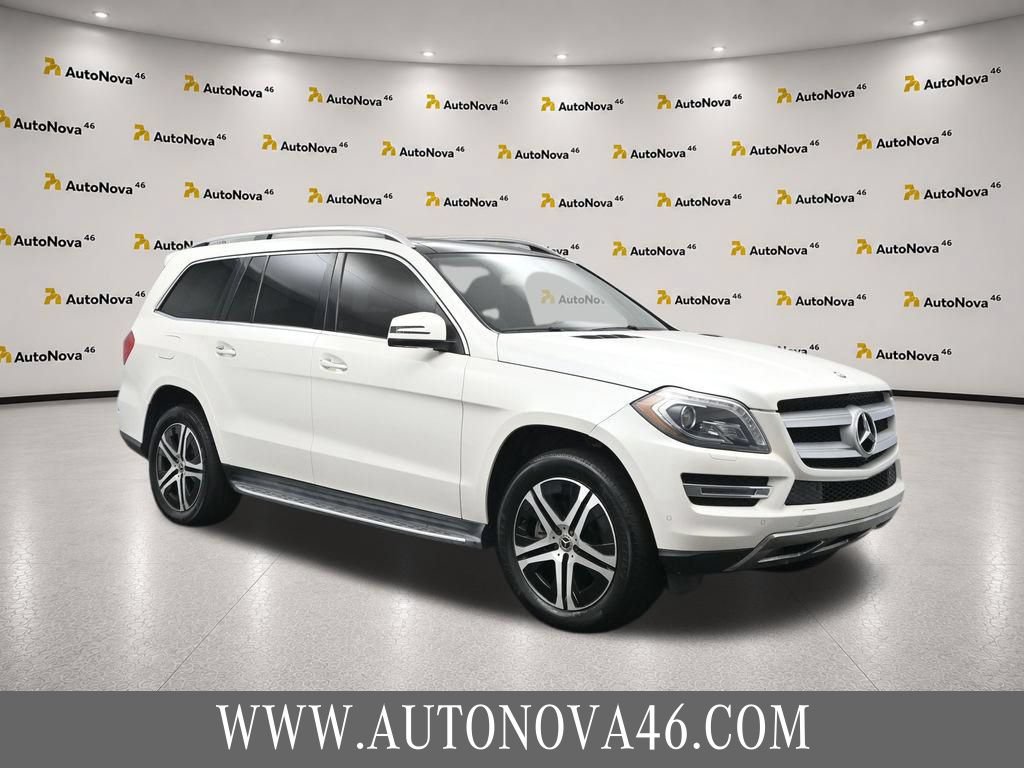 Used 2016 Mercedes-Benz GL 450 4MATIC w/ Premium I Package image 11