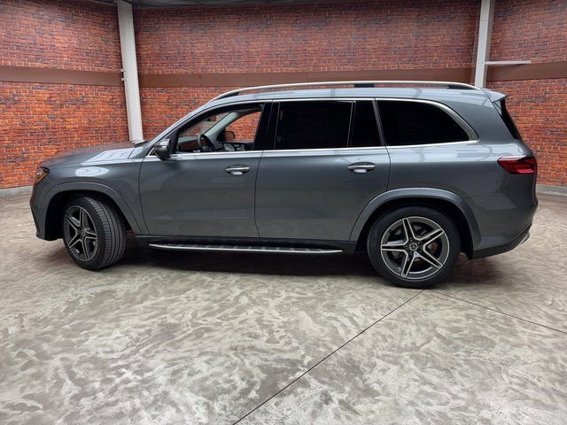 Used 2026 Mercedes-Benz GLS 450 4MATIC image 2