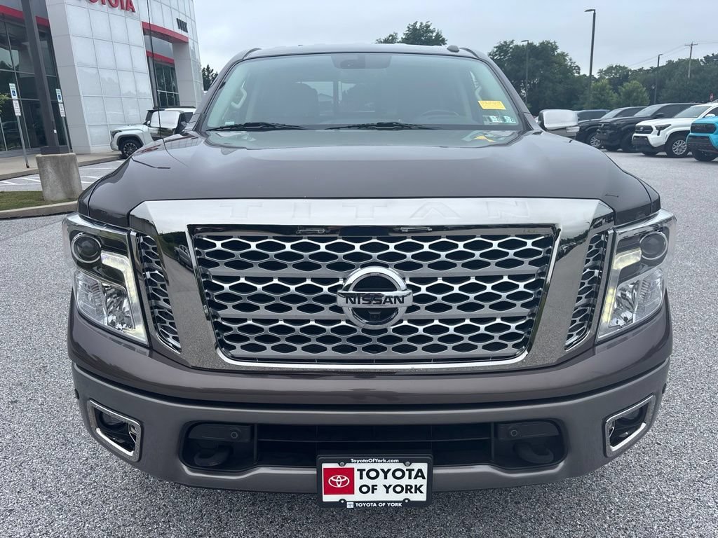 Used 2018 Nissan Titan Platinum Reserve w/ Platinum Utility Package AWD/4WD image 14