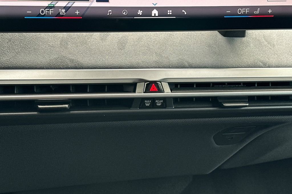 New 2026 BMW iX xDrive60 w/ M Sport Package image 24