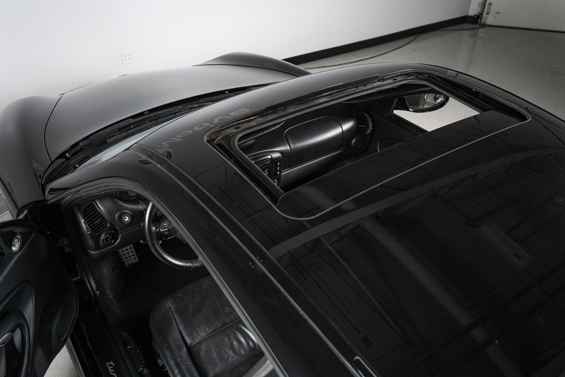 Used 2001 Porsche 911 Turbo AWD/4WD image 42
