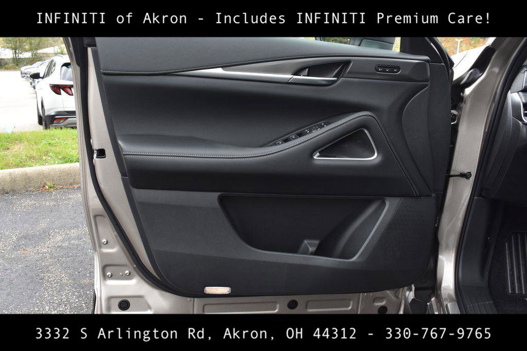 New 2026 INFINITI QX60 Luxe w/ Cargo Package image 10