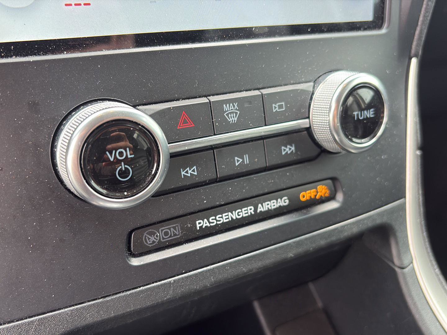 Used 2024 Ford Edge SEL image 18