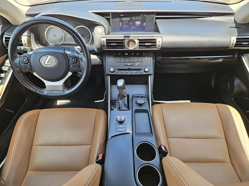 Used 2016 Lexus IS 200t RWD image 21