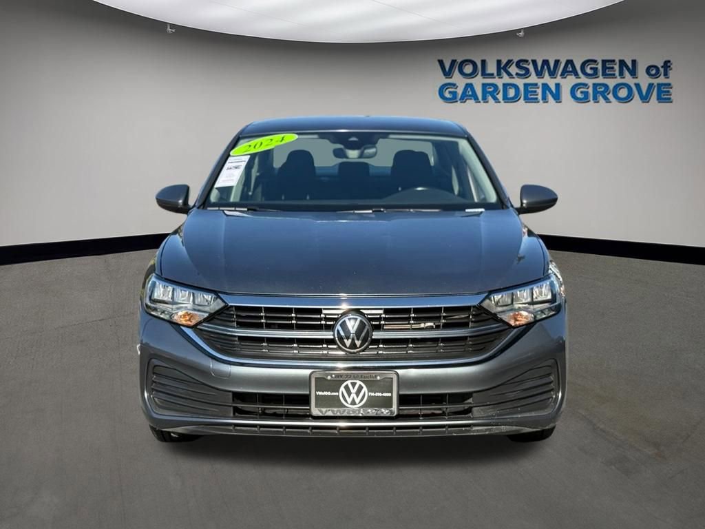 Used 2024 Volkswagen Jetta S FWD image 3