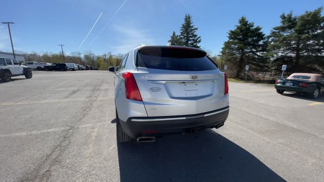 Used 2019 Cadillac XT5 Luxury w/ Trailering Package AWD/4WD image 8