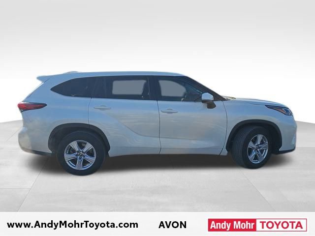 Used 2020 Toyota Highlander LE image 7