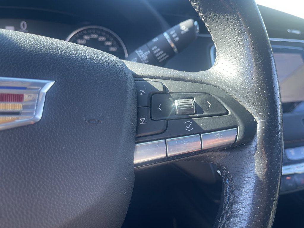 Used 2020 Cadillac XT4 Sport w/ Sun And Sound Package AWD/4WD image 14