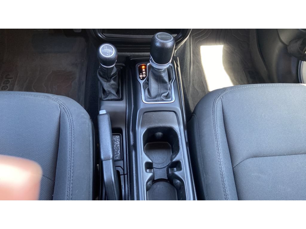 Used 2023 Jeep Gladiator Sport AWD/4WD image 14