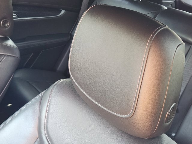 Used 2020 Cadillac XT5 Premium Luxury w/ LPO, Floor Liner Package image 14