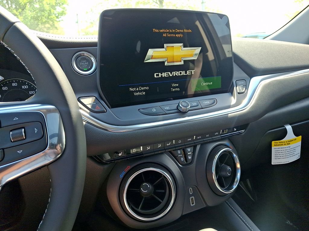 New 2026 Chevrolet Blazer LT w/ Sound & Technology Package AWD/4WD image 12