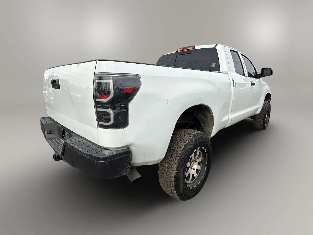 Used 2008 Toyota Tundra SR5 w/ TRD Off-Road Pkg AWD/4WD image 5