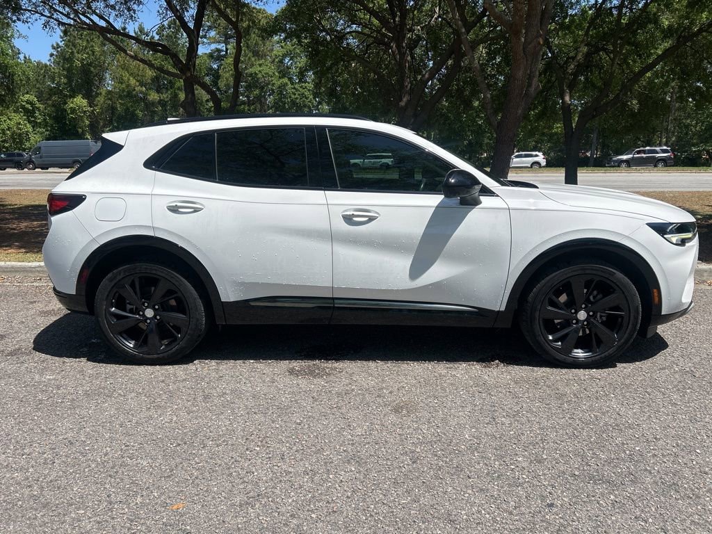Used 2021 Buick Envision Essence w/ Sport Touring Package FWD image 5