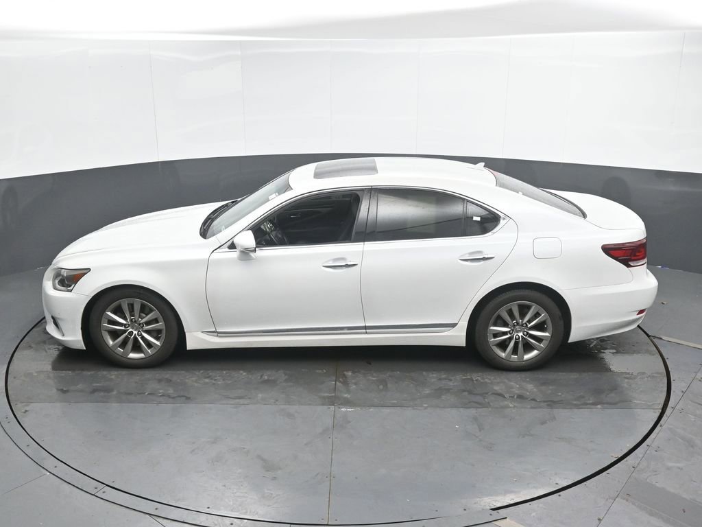Used 2013 Lexus LS 460 AWD w/ Comfort Pkg image 37
