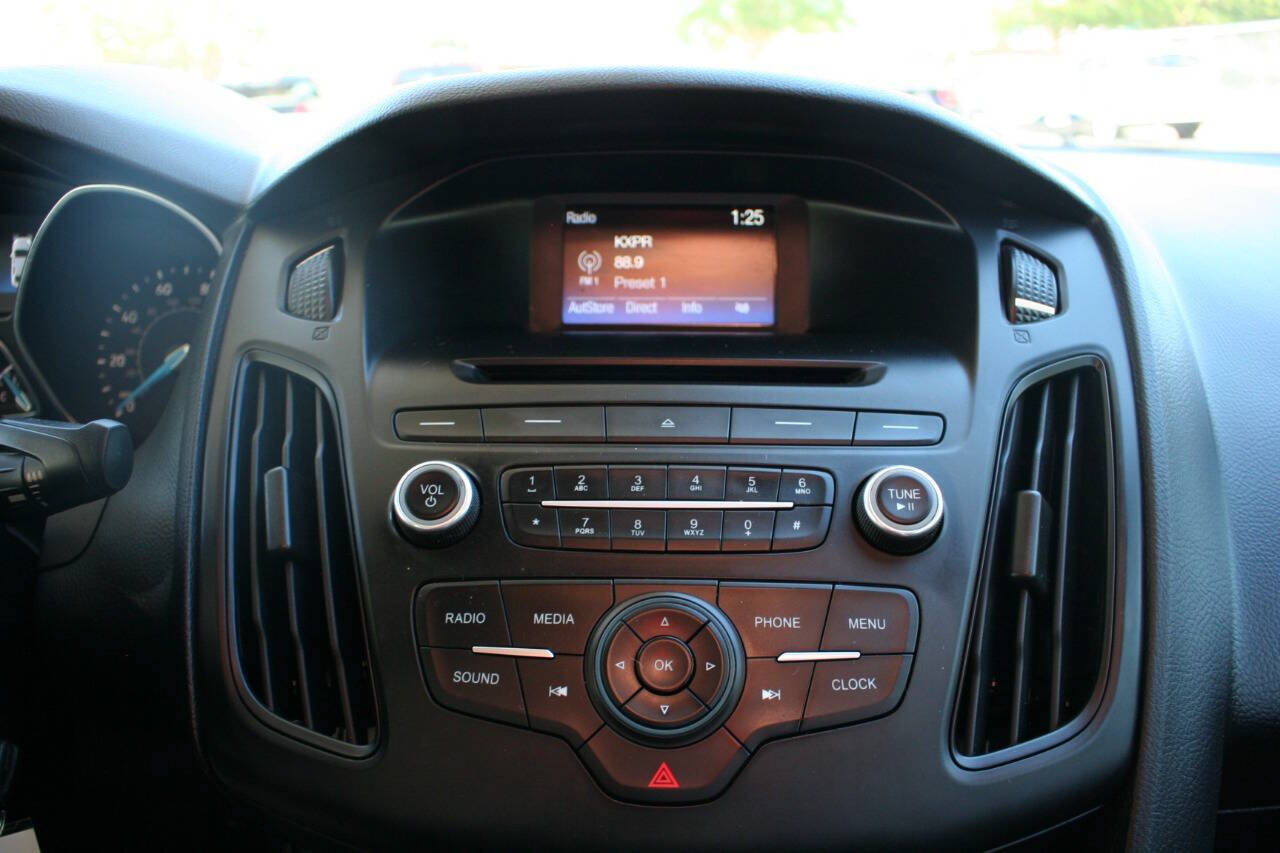 Used 2017 Ford Focus S FWD image 20