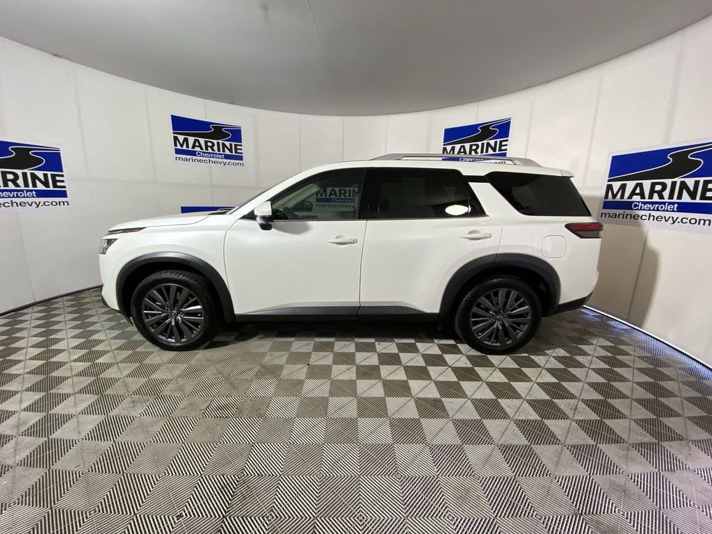 Used 2024 Nissan Pathfinder SL w/ SL Premium Package AWD/4WD image 10