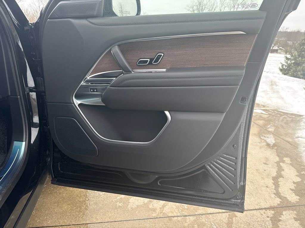 New 2026 Land Rover Range Rover SE AWD/4WD image 15