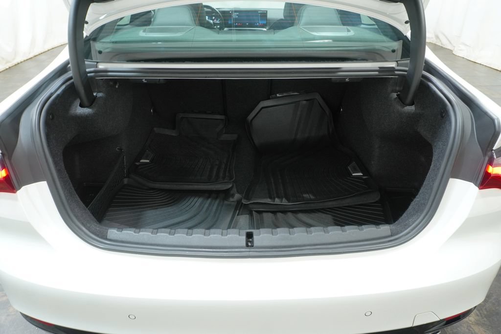 Used 2024 BMW 430i xDrive Coupe w/ Premium Package AWD/4WD image 5