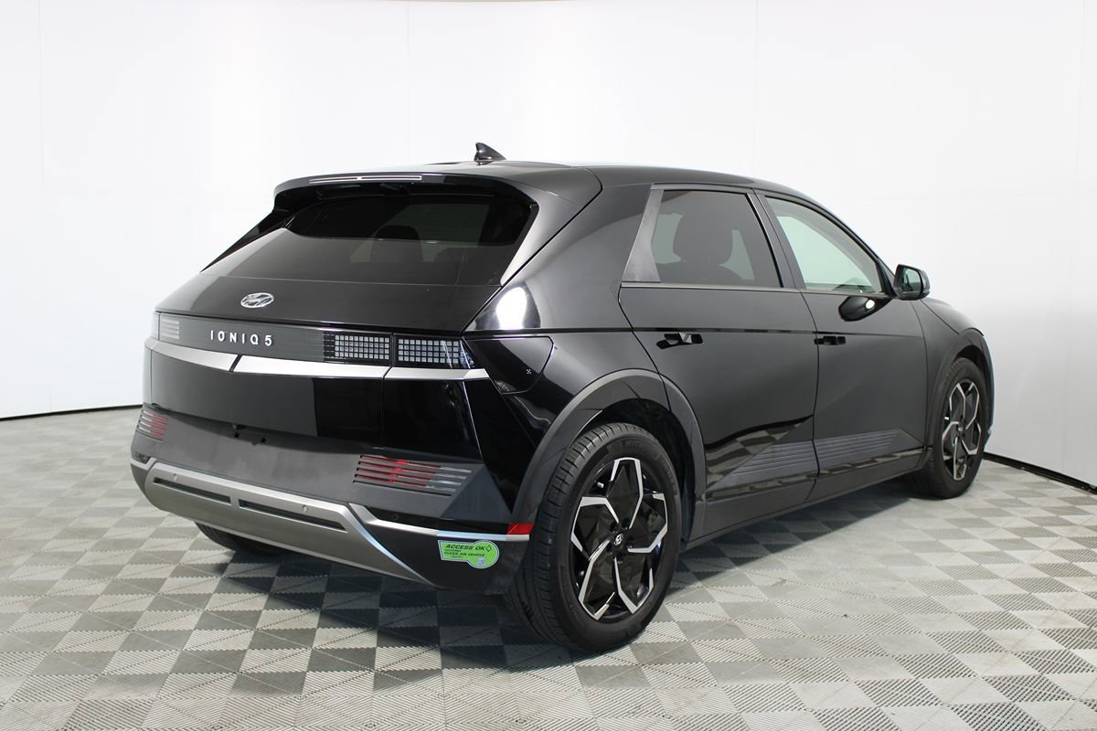 Used 2023 Hyundai Ioniq 5 SE image 36