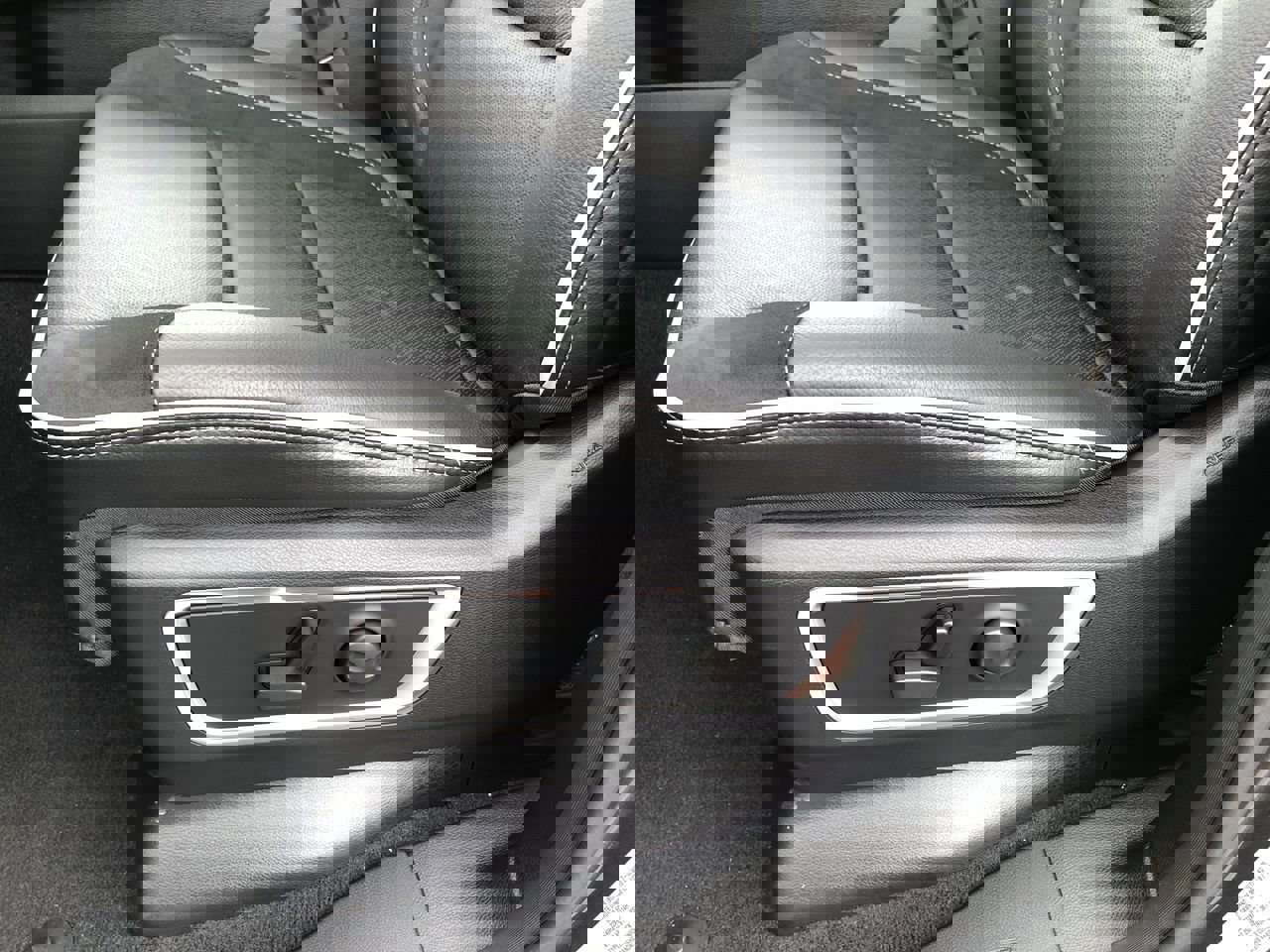 New 2026 RAM 1500 Laramie w/ Night Edition image 14