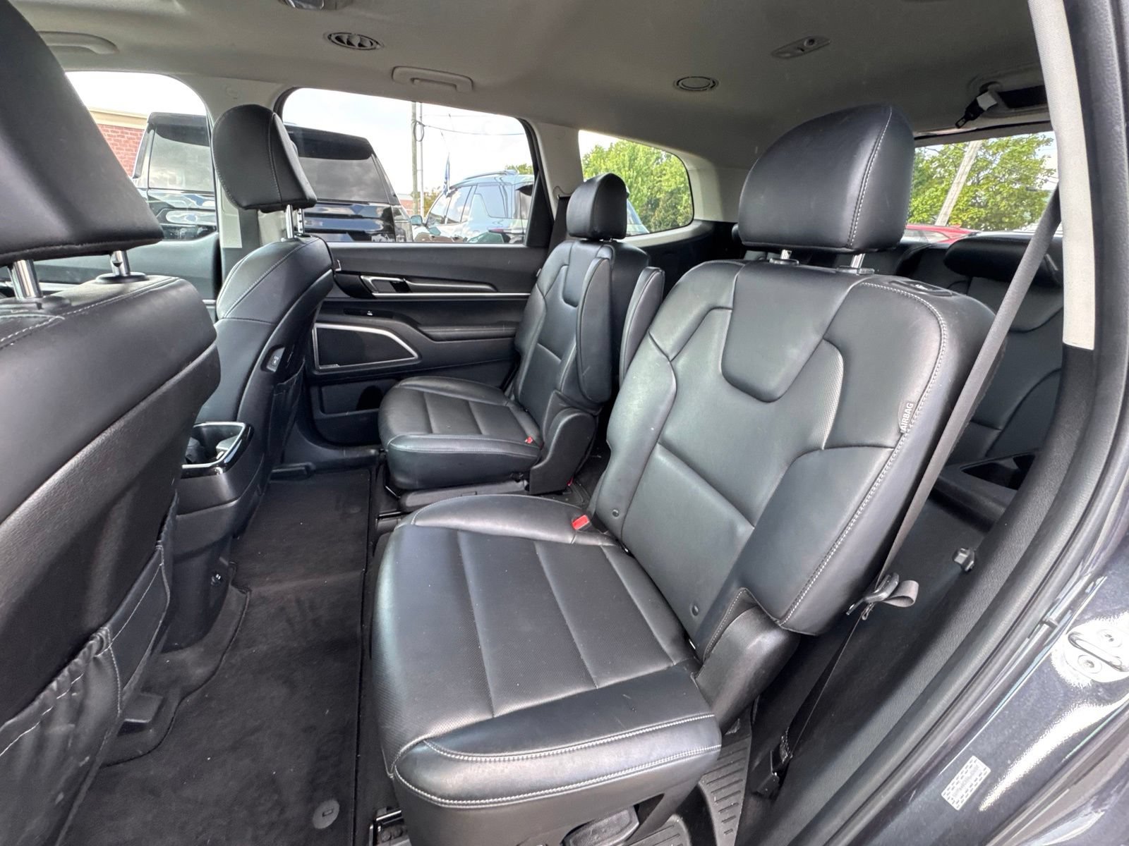 Used 2025 Kia Telluride S FWD image 22