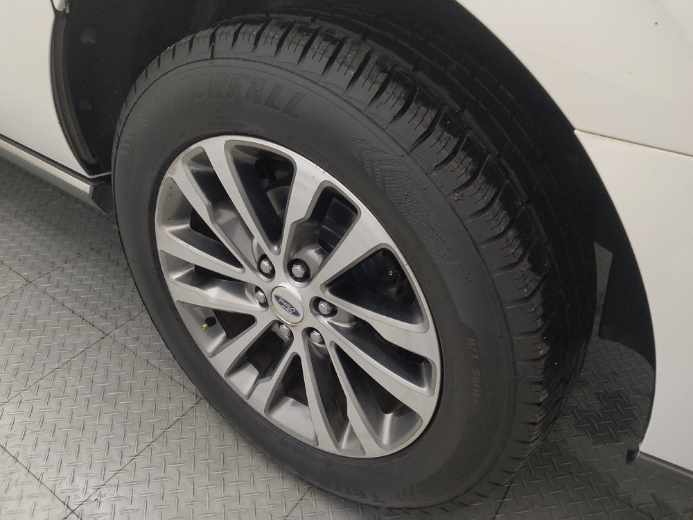 Used 2018 Ford Expedition Max Limited RWD image 31