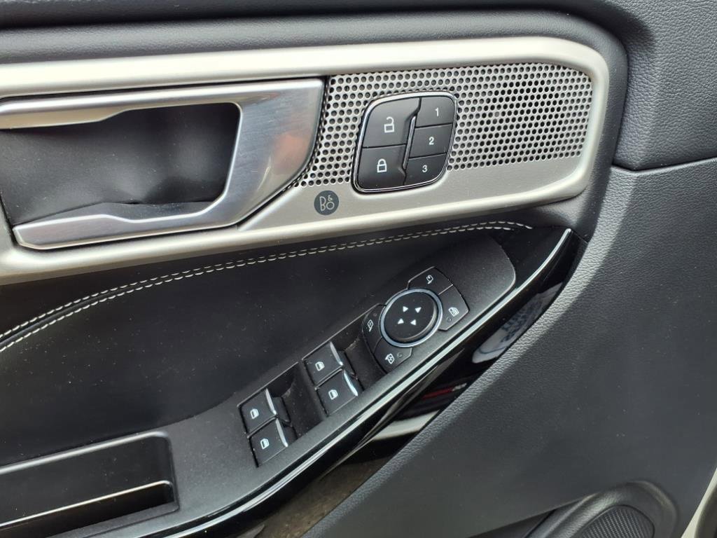 Used 2022 Ford Explorer ST image 15
