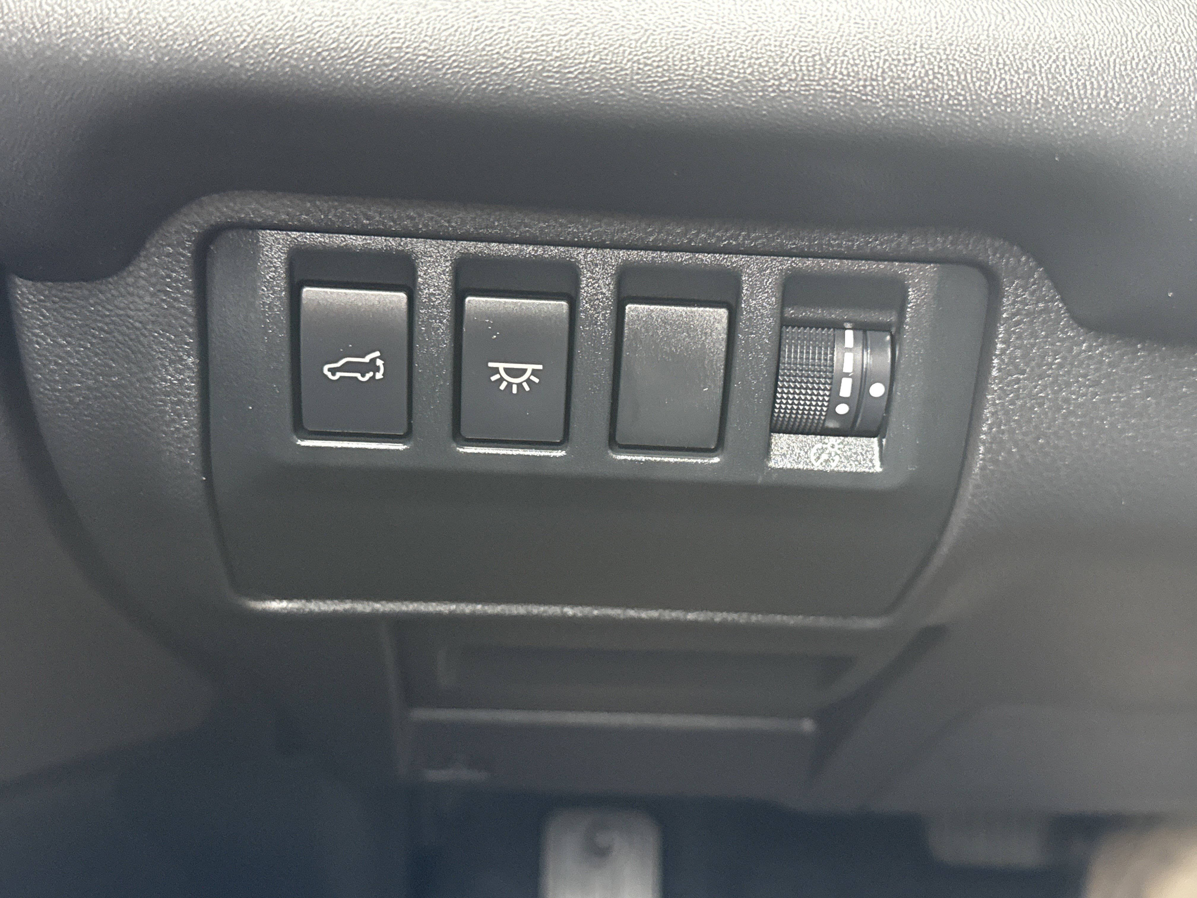 Used 2025 Subaru Ascent Bronze Edition image 34