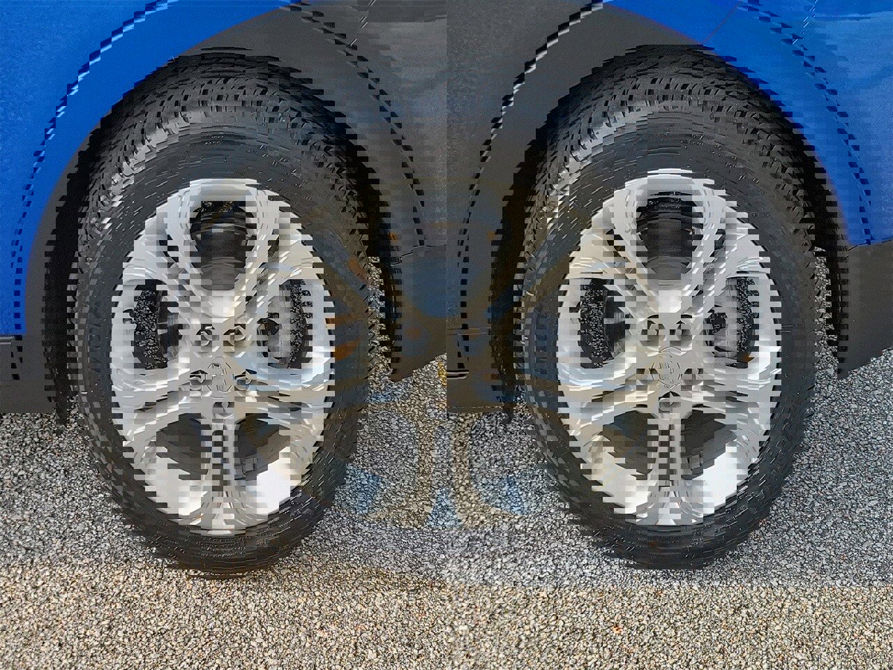 Used 2019 Chevrolet Bolt LT image 5