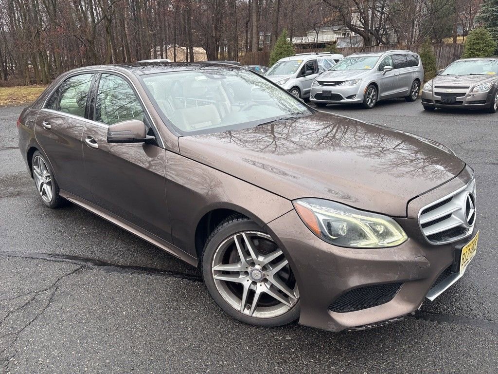 Used 2014 Mercedes-Benz E 350 4MATIC Sedan image 3