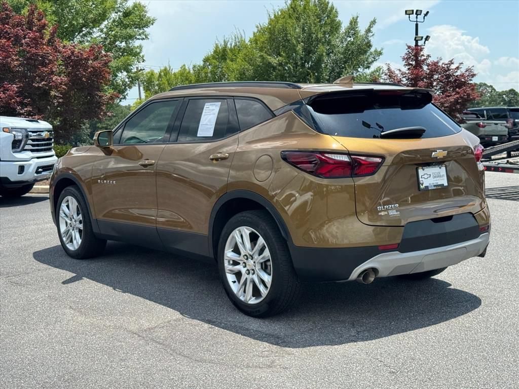Used 2020 Chevrolet Blazer LT w/ Sound & Technology Package FWD image 5