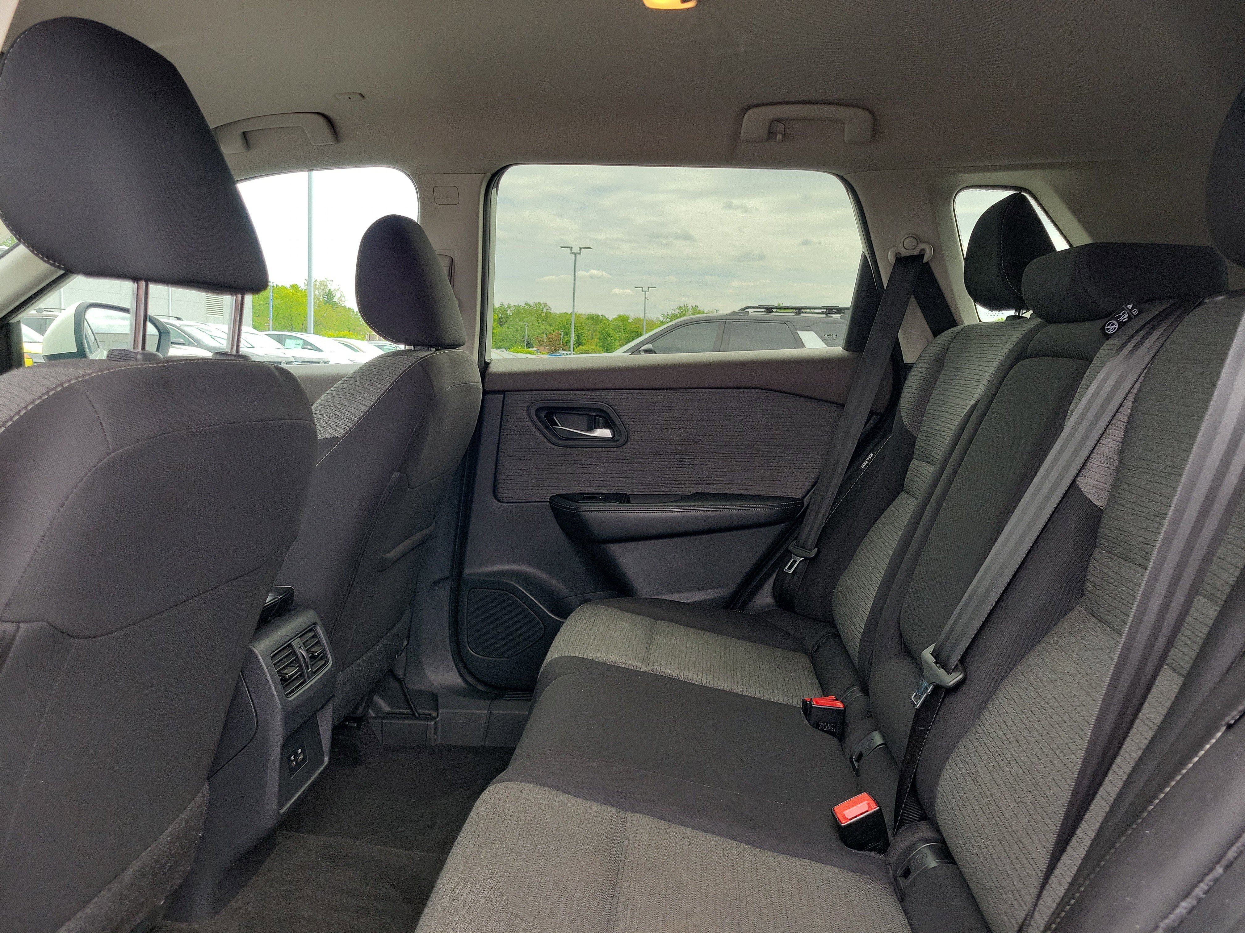 Certified 2023 Nissan Rogue SV AWD/4WD image 11