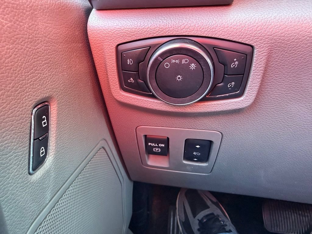 Used 2019 Ford F150 XLT w/ Equipment Group 302A Luxury AWD/4WD image 41