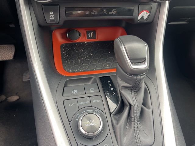 Used 2024 Toyota RAV4 Adventure image 14