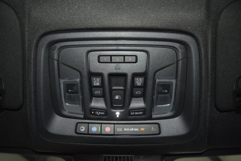 Used 2024 Chevrolet Silverado 1500 ZR2 w/ Technology Package AWD/4WD image 53
